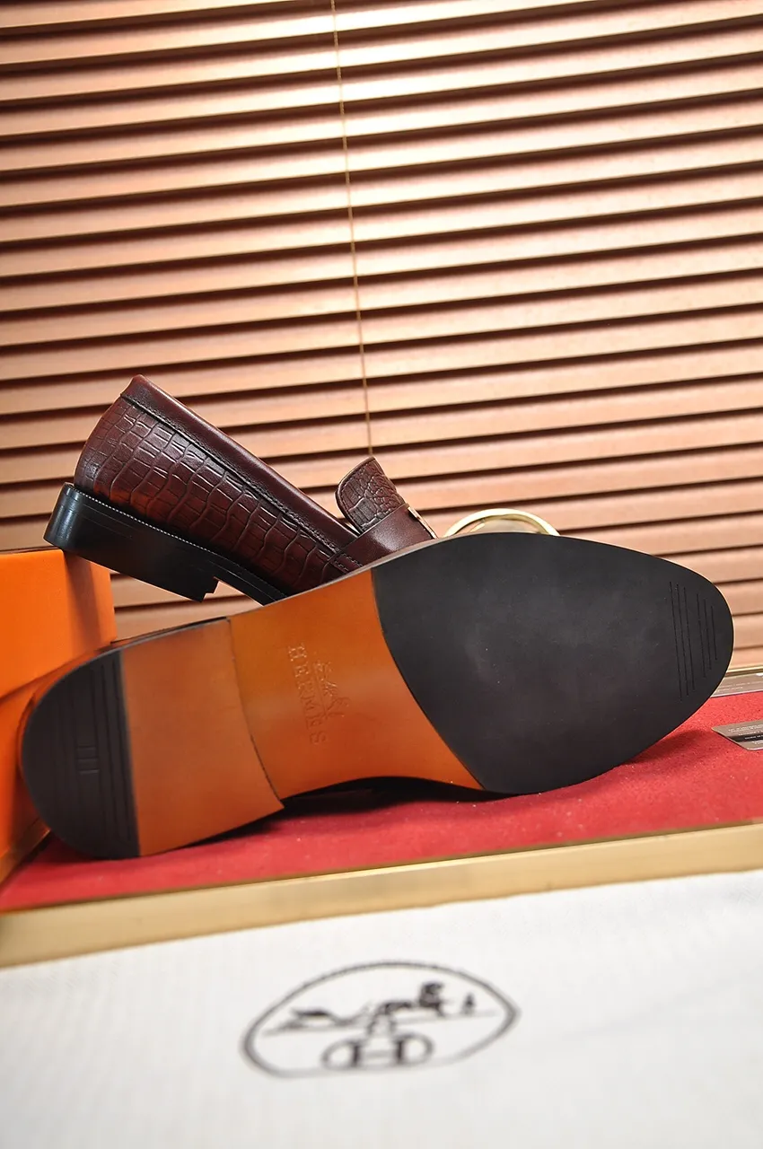 Men's shoes💰460💶[HERMES] (sheepskin lining)🍀Italian top luxury🍀He does not pursue novel styles and gorgeous colors, but attracts the favor of successful men with his flawless, elegant and classic style. Formal leather shoes This very comfortable, simple and stable style allows you to easily match any style! The pattern is absolutely 1:1 refined from the original case, and we strive for excellence in materials, imported cowhide + sheepskin lining💪💪💪extraordinary texture👍! .Black Brown Size: 38-45 (45 customized)